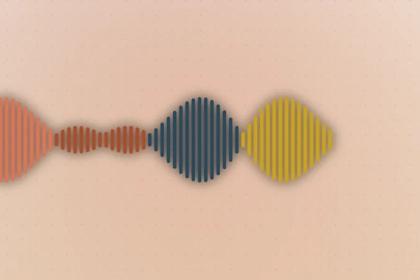 Illustration: a waveform of orange, blue and yellow vertical bars on a soft beige background, representing a fast stream of tasks handled by a small AI model
